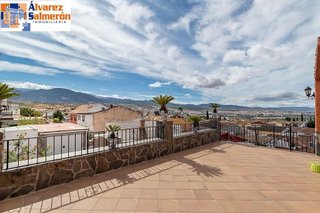 Chalet en venta en Huétor Vega