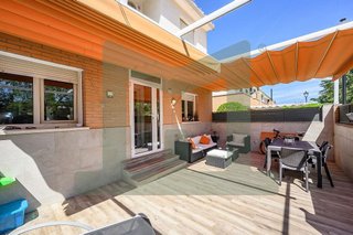 Casa pareada en venta en Griñón