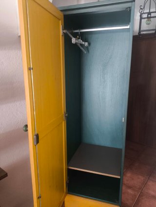 Armario madera 1 puerta perchero 2 cajones