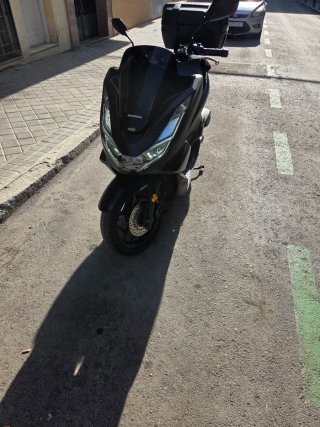 Moto Scooter Negra Excelente Estado