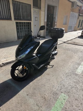 Moto Scooter Negra Excelente Estado