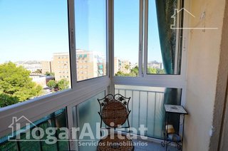 Piso en venta en Cuatrocientas Viviendas en Alicante