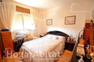 Piso en venta en Cuatrocientas Viviendas en Alicante