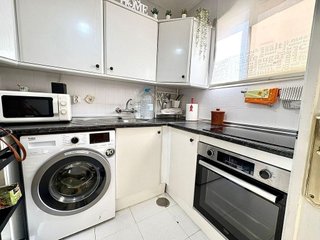 Piso en venta en Playa de la Fontanilla en Marbella