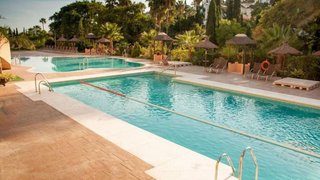 Piso en venta en Los Naranjos - Las Brisas en Marbella