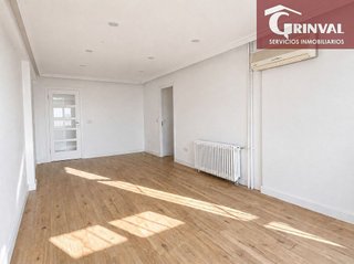 Piso en venta en Valderas - Los Castillos en Alcorcón