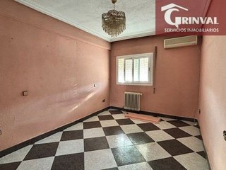 Piso en venta en Valderas - Los Castillos en Alcorcón