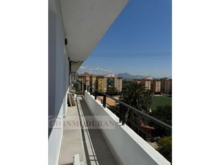 Piso en venta en Virgen del Remedio en Alicante