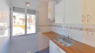 Piso en venta en Los Rosales en Madrid