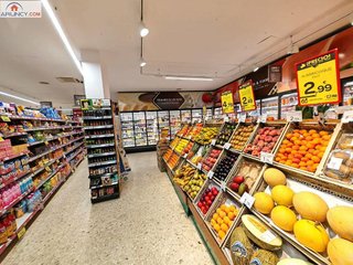 Local comercial en venta en La Paz en Alcalá de Guadaira