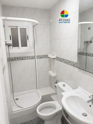 Piso en venta en Fondo en Santa Coloma de Gramanet