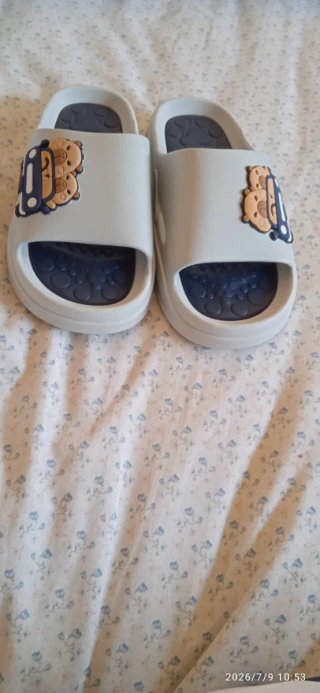 Chanclas niño Capibara verde claro, número 34,35..