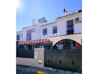 Casa en venta en Palacio de Congresos - Urbadiez - Entrepuentes en Sevilla