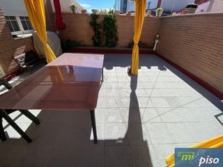 Casa adosada en venta en Cistérniga