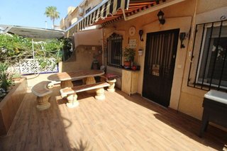 Casa adosada en venta en Nueva Torrevieja - Aguas Nuevas en Torrevieja