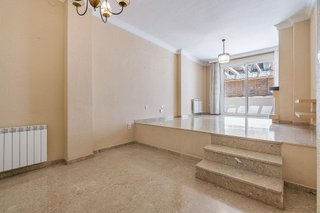 Casa adosada en venta en Huétor Vega