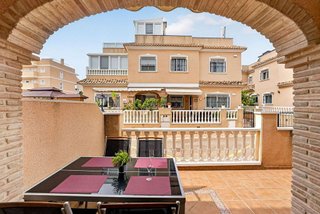 Casa adosada en venta en Campos de Golf - Villa Martin - Los Dolses en Orihuela