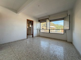 Casa adosada en venta en Cazorla