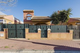 Chalet en venta en Nueva Torrevieja - Aguas Nuevas en Torrevieja