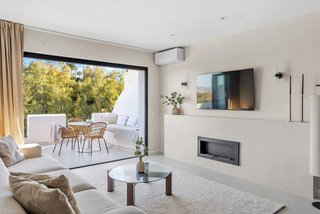 Piso en venta en Los Arqueros-Puerto del Almendro en Benahavís