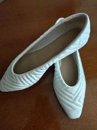Zapatos planos blancos mujer