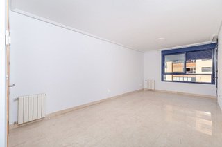 Piso en venta en Paus - Poligono San Blas en Alicante