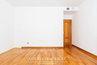 Piso en venta en Doctor Cerrada en Zaragoza
