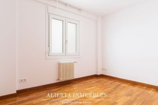 Piso en venta en Doctor Cerrada en Zaragoza