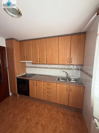 Piso en venta en Hospital - Parque sur en Albacete