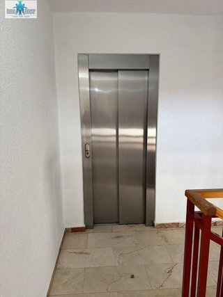 Piso en venta en Hospital - Parque sur en Albacete