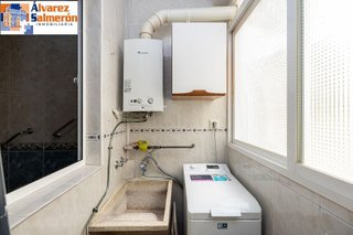 Piso en venta en Camino de Ronda - Rosaleda en Granada