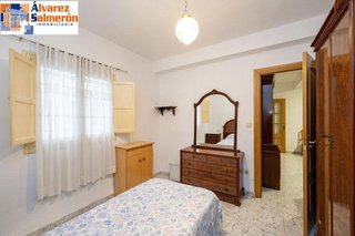 Piso en venta en Camino de Ronda - Rosaleda en Granada