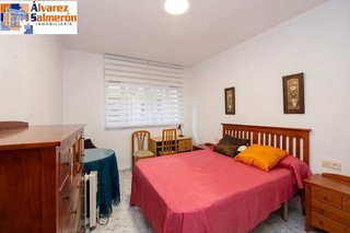 Piso en venta en Camino de Ronda - Rosaleda en Granada
