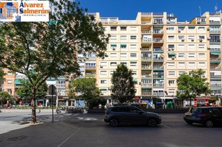 Piso en venta en Camino de Ronda - Rosaleda en Granada