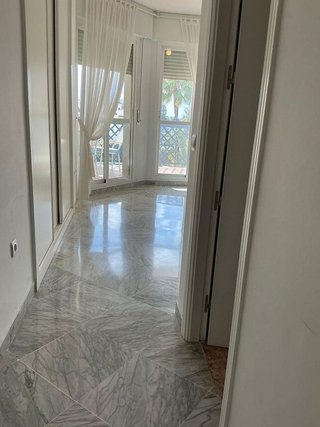 Piso en venta en Nueva Andalucía centro en Marbella