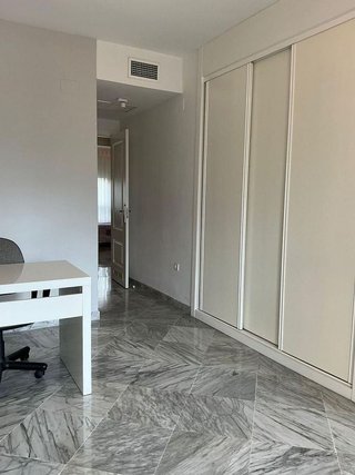 Piso en venta en Nueva Andalucía centro en Marbella