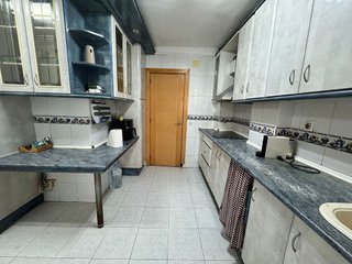 Piso en venta en Bellvitge en Hospitalet de Llobregat, L´
