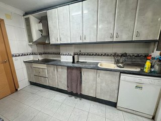 Piso en venta en Bellvitge en Hospitalet de Llobregat, L´