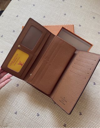 Cartera reeeeePLIII LV Monogram Marrón