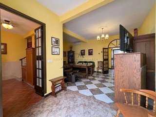 Chalet en venta en Lucena
