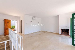 Casa adosada en venta en Los Naranjos - Las Brisas en Marbella