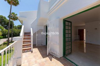 Casa adosada en venta en Los Naranjos - Las Brisas en Marbella