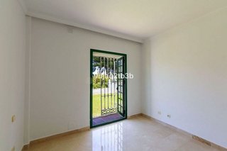 Casa adosada en venta en Los Naranjos - Las Brisas en Marbella