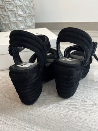 Sandalias BIMBA Y LOLA Negras