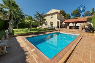 Chalet en venta en Otura