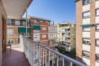 Piso en venta en Pajaritos - Plaza de Toros en Granada