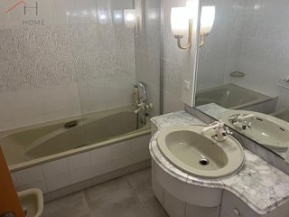 Piso en venta en Ensanche - Diputación en Alicante