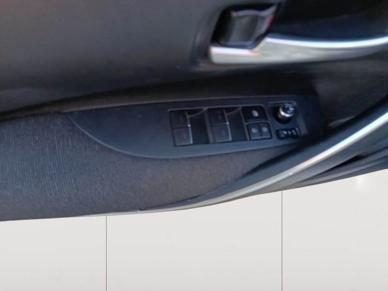 Toyota Auris 2024, foto 19