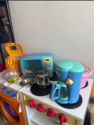 Cocina de juguete con accesorios