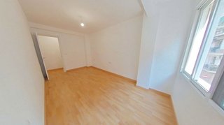 Piso en venta en Carolinas Bajas en Alicante